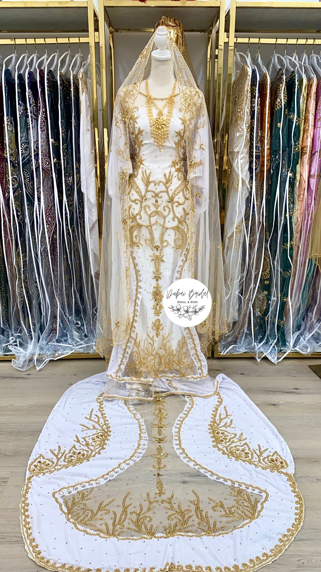 JAWAAHIR White Velvet & Net Bridal Dirac