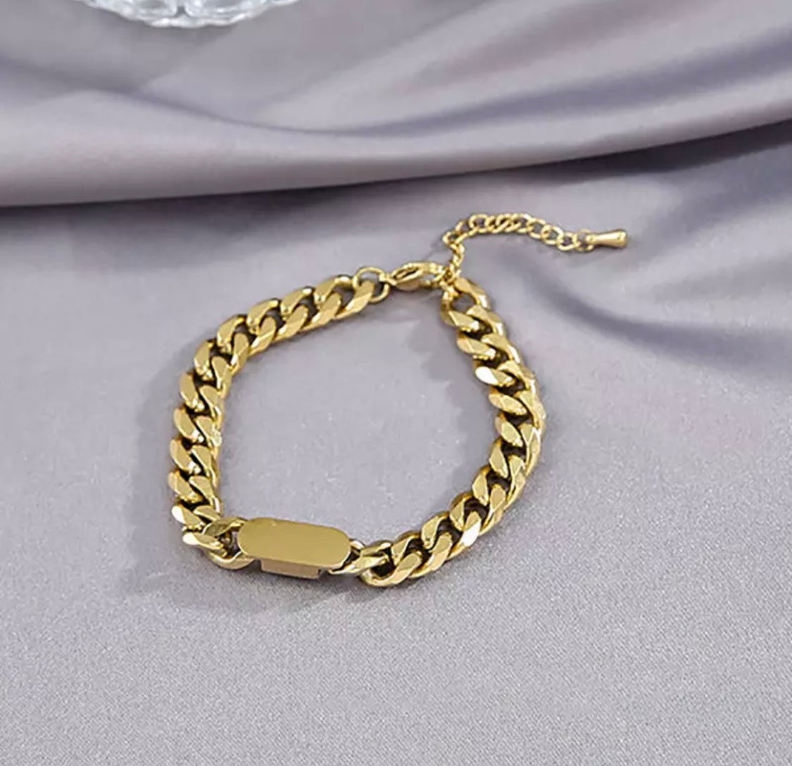 Thick Chain Bracelet