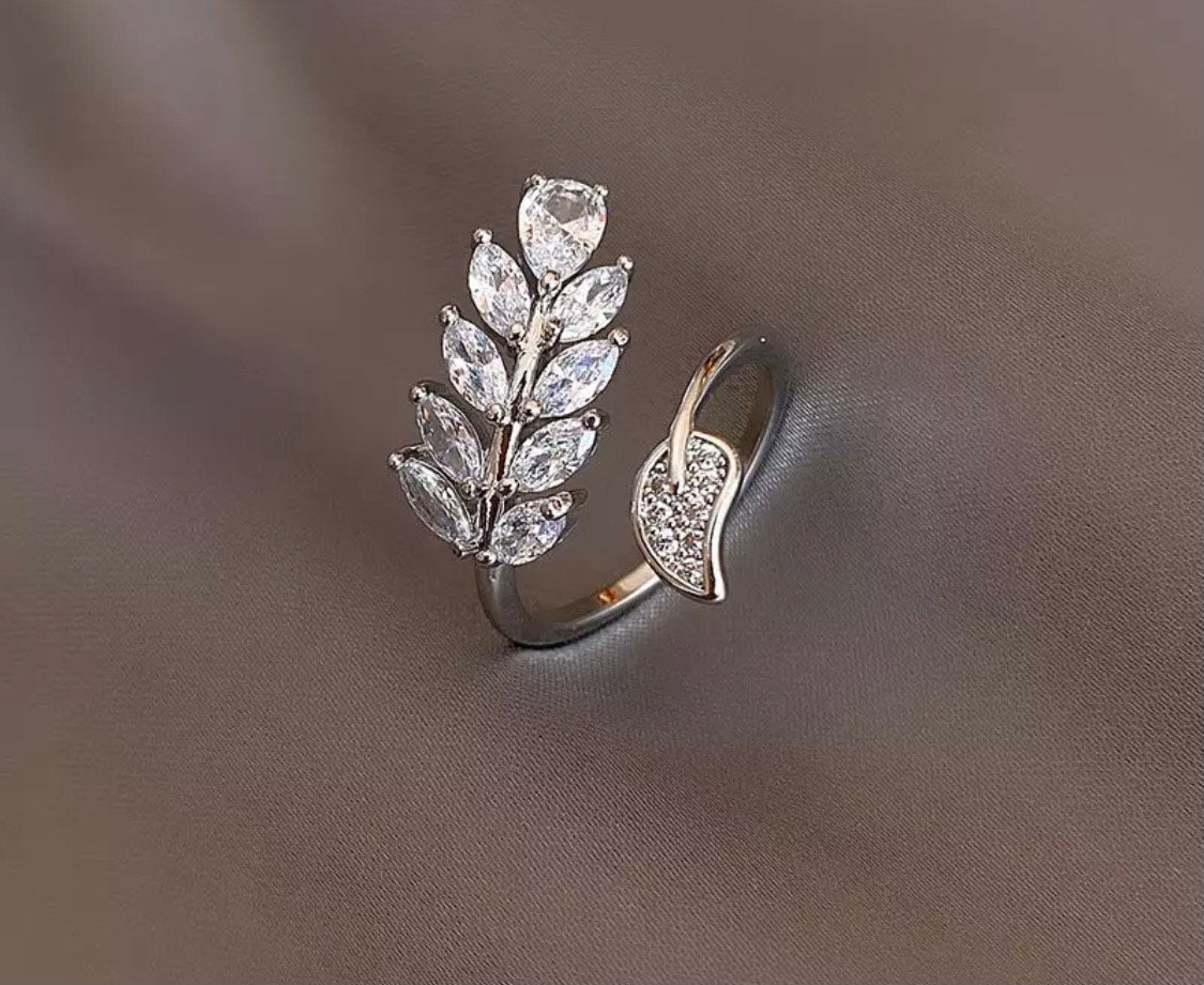 Diamond Leaf Ring