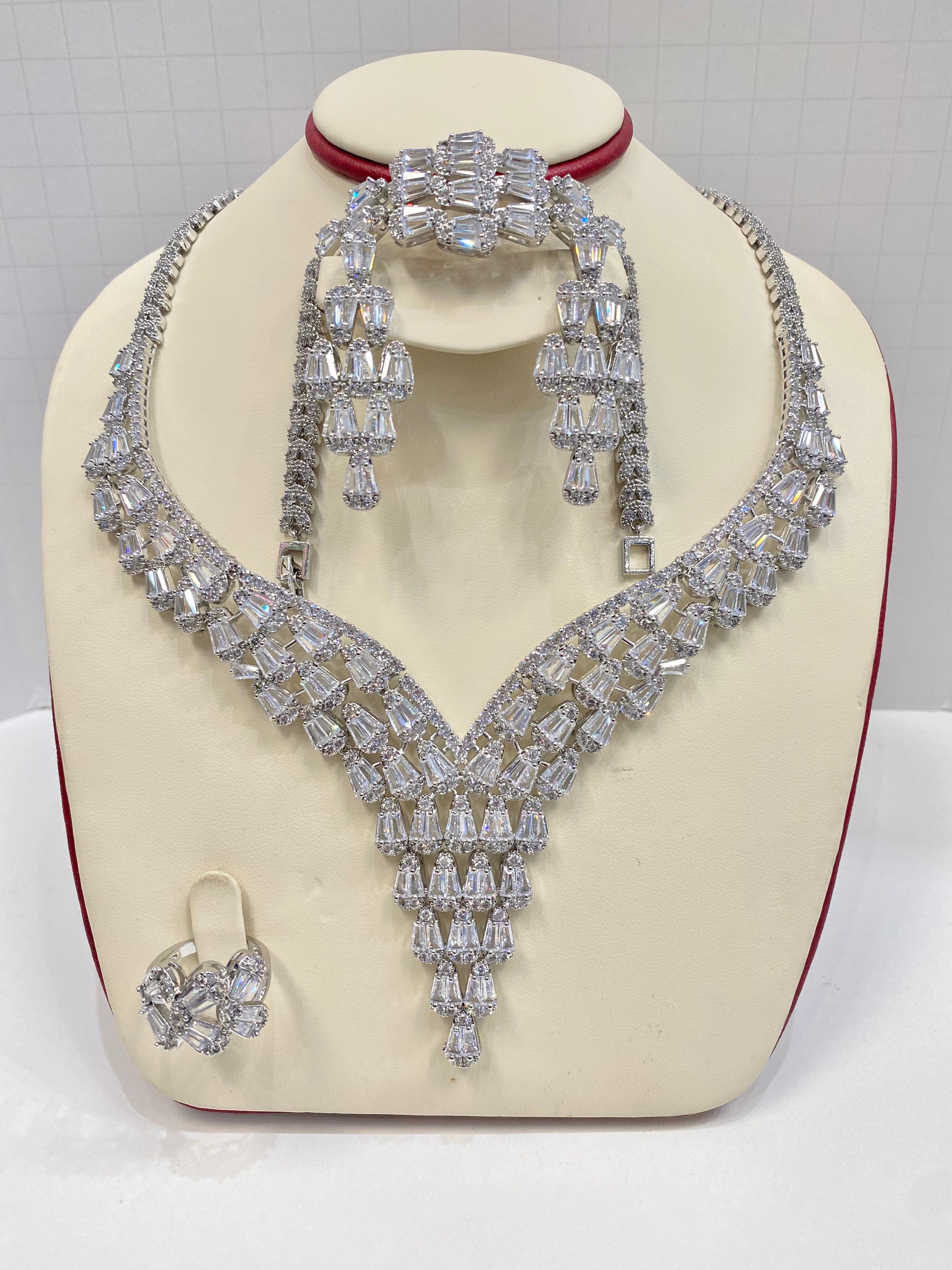 Regal Diamond Set