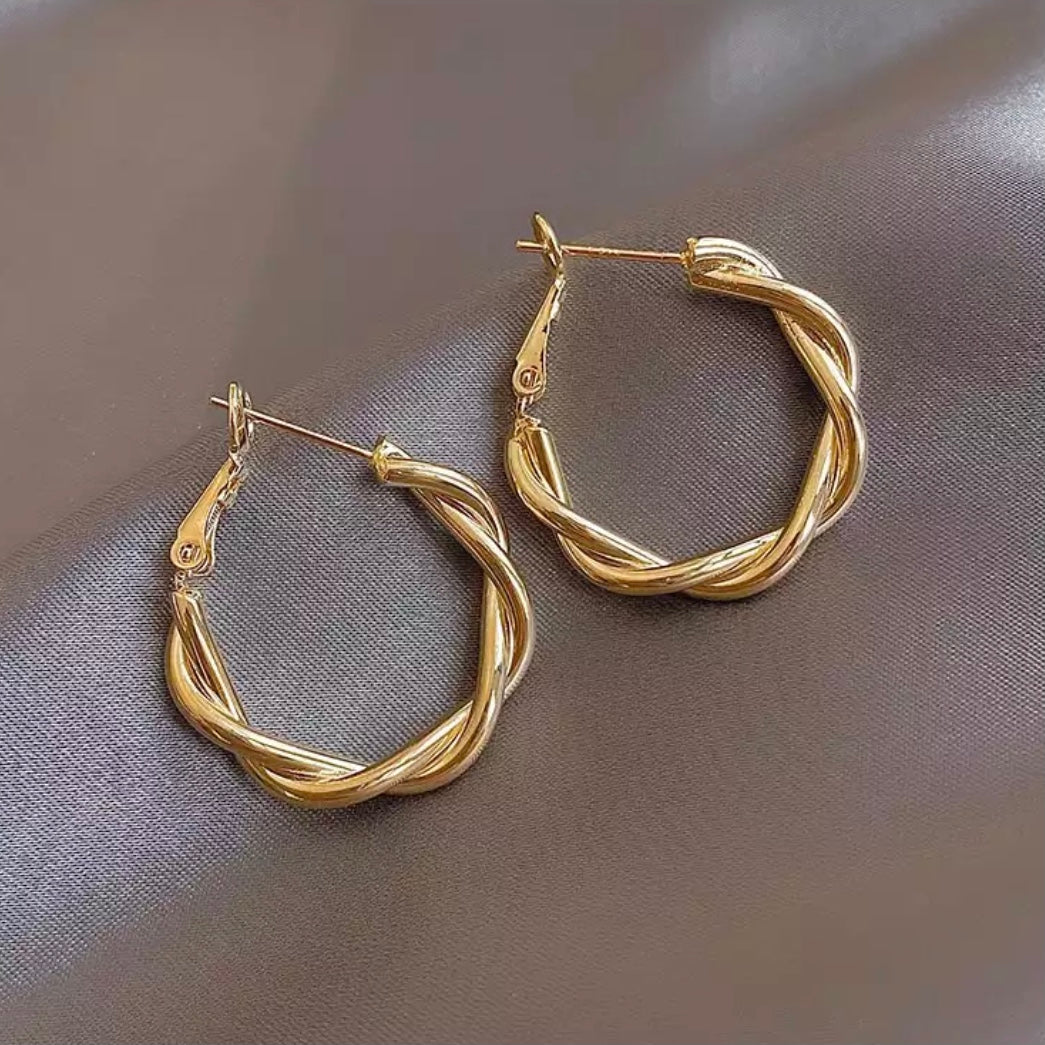 Twist Hoops