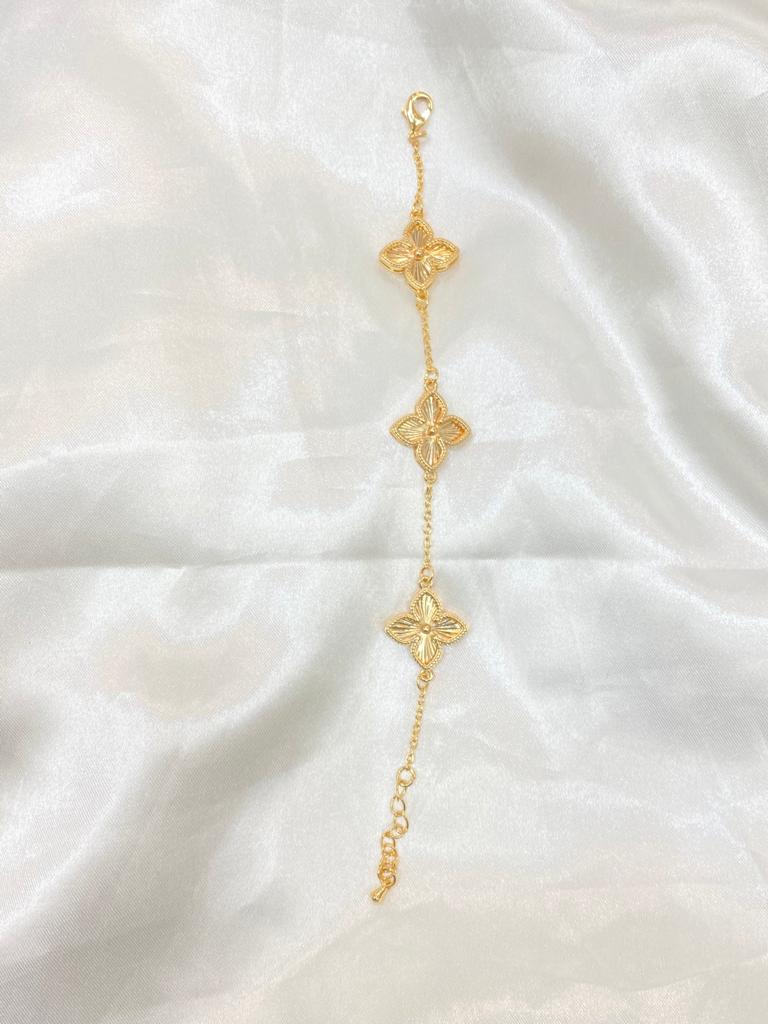 Gold Clover Bracelet