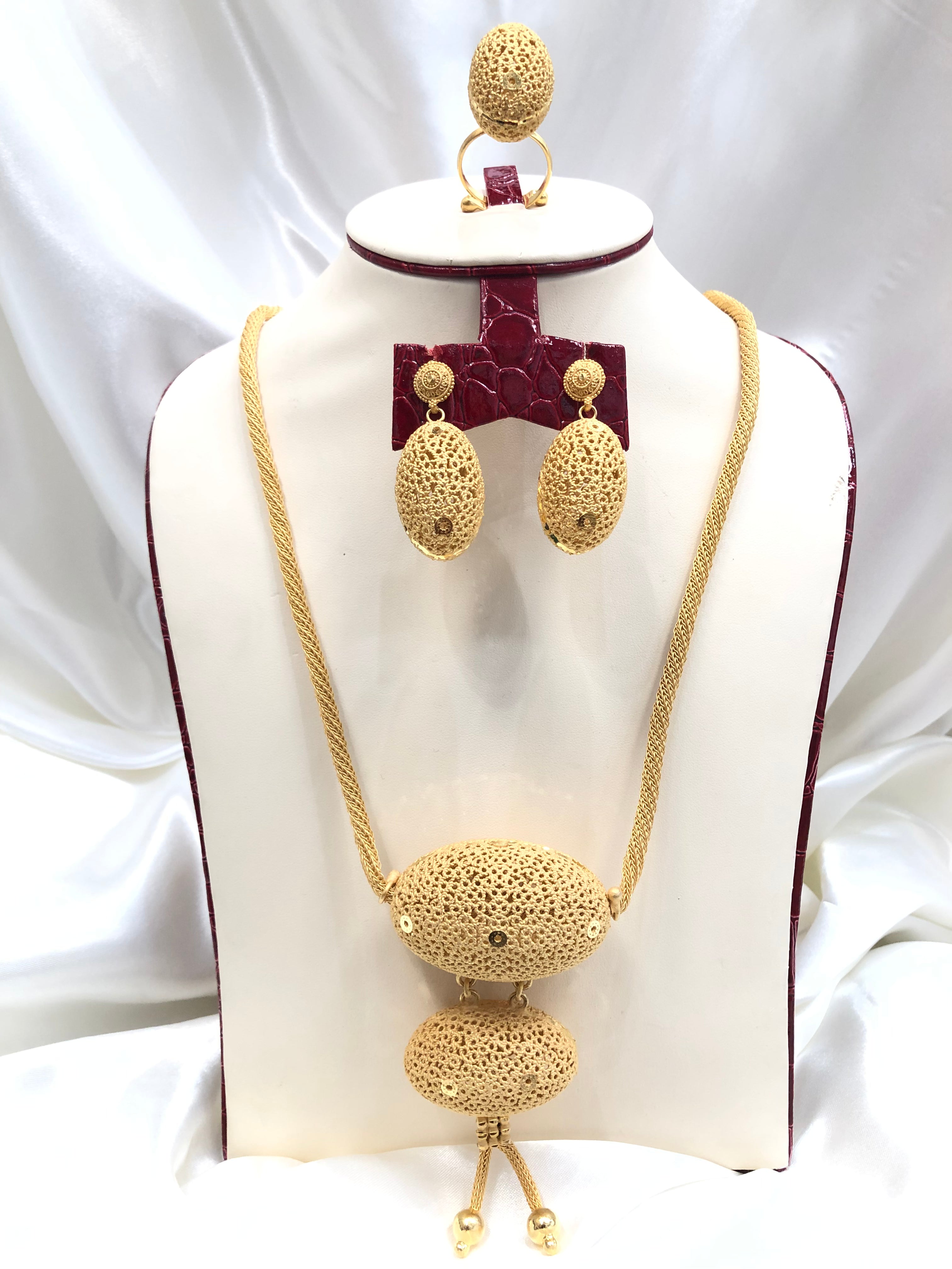 Egg Roll Abaya Necklace